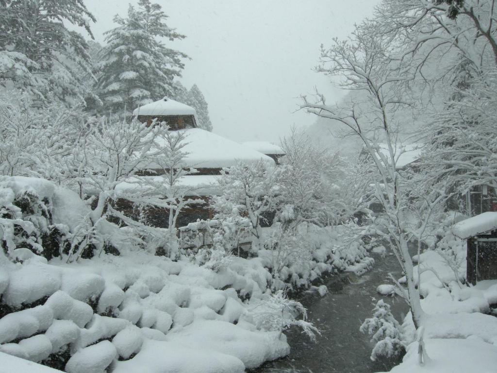 Houshi Onsen Chojukan Minakami Buitenkant foto